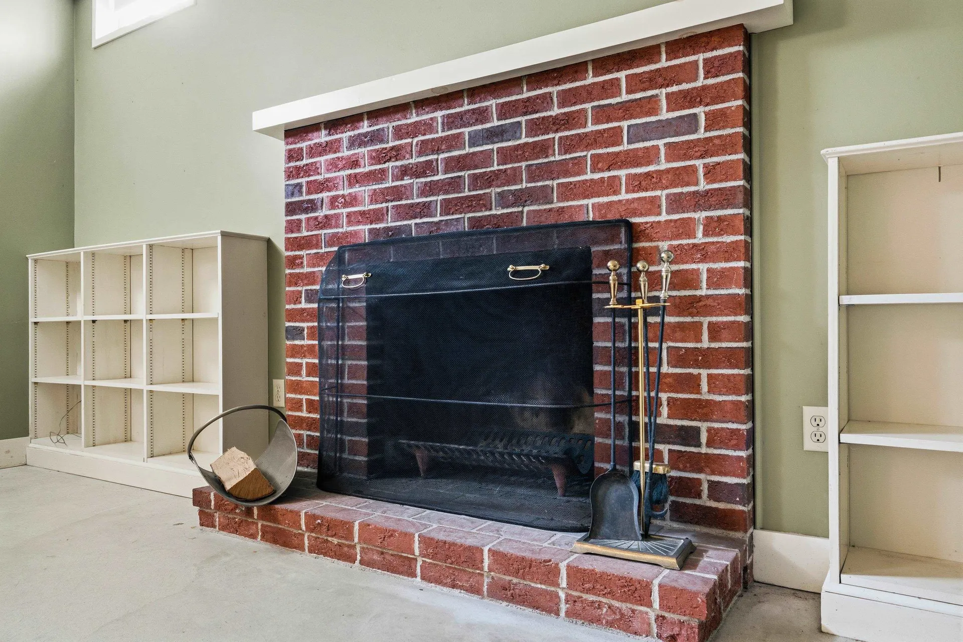567 Main Street Sanford ME 04083