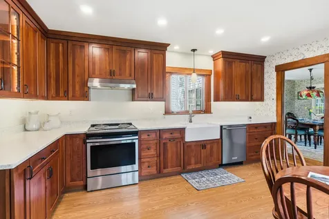 567 Main Street Sanford ME 04083