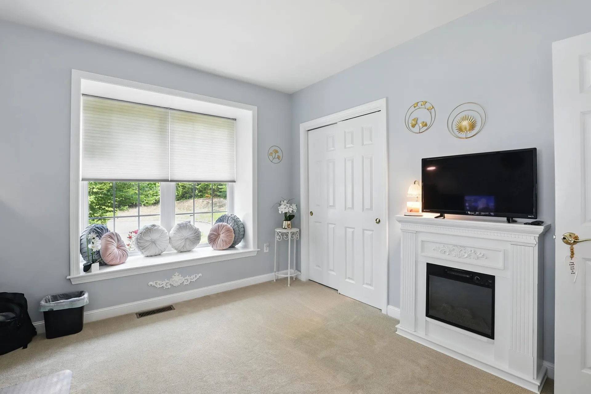 55 River Birch Circle Manchester NH 03102