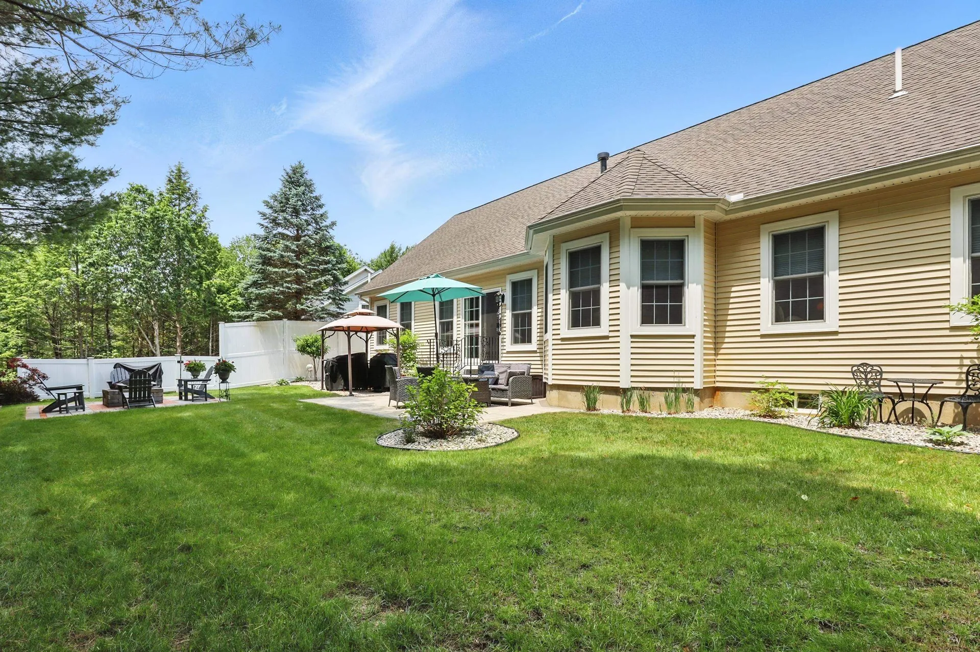 55 River Birch Circle Manchester NH 03102