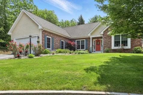 55 River Birch Circle Manchester NH 03102