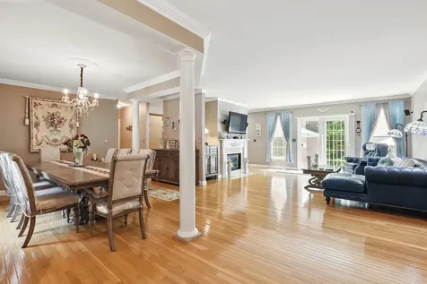 55 River Birch Circle Manchester NH 03102