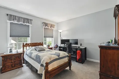 55 River Birch Circle Manchester NH 03102