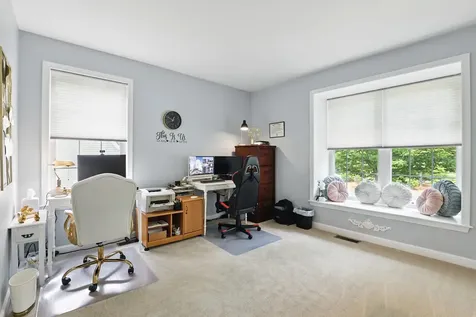 55 River Birch Circle Manchester NH 03102