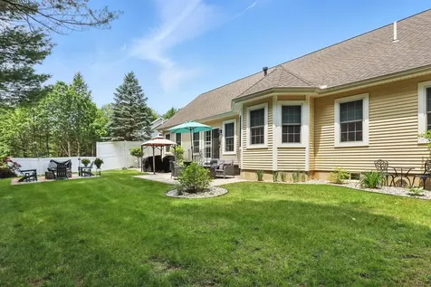 55 River Birch Circle Manchester NH 03102