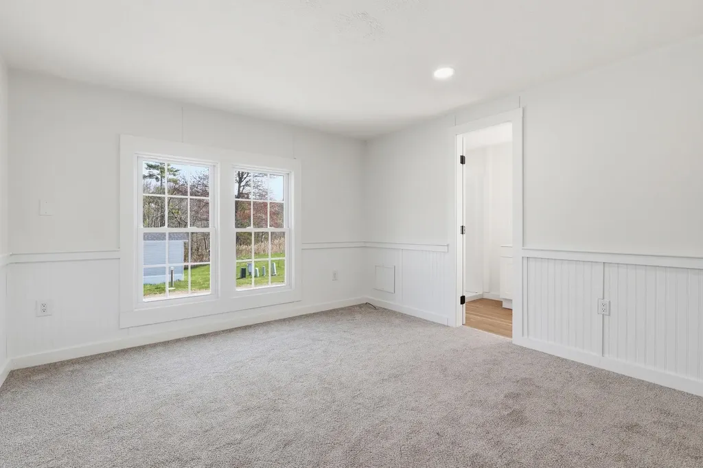 33 Cleo Circle Rochester NH 03868