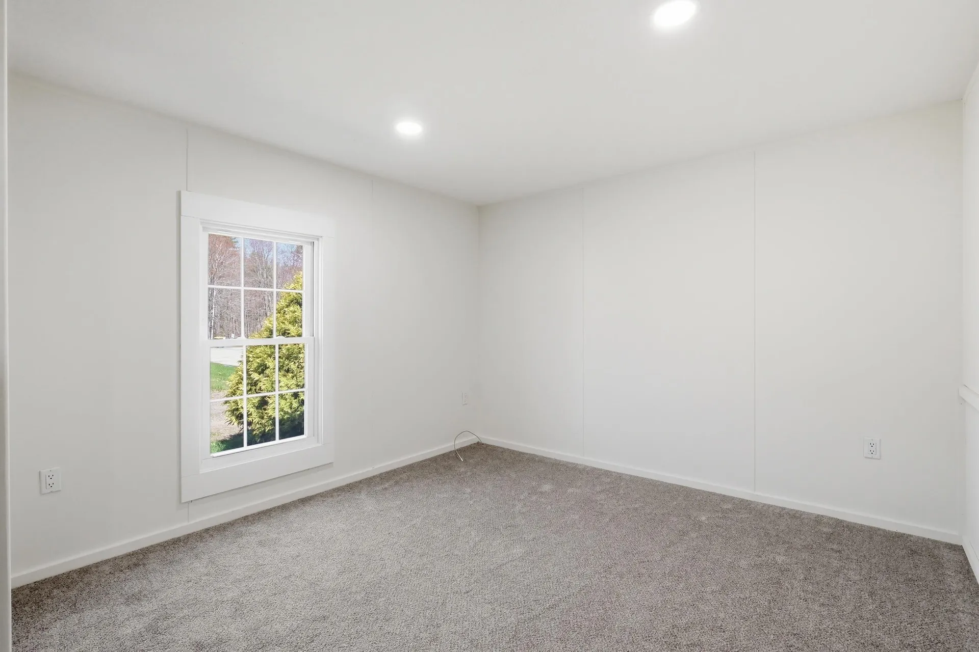 33 Cleo Circle Rochester NH 03868
