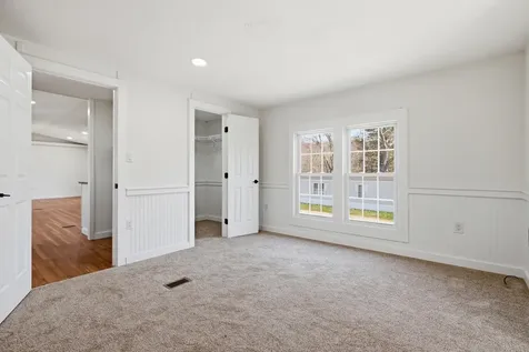 33 Cleo Circle Rochester NH 03868