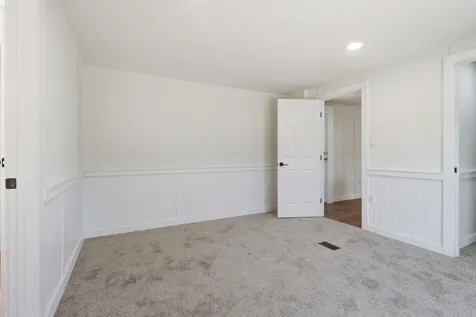 33 Cleo Circle Rochester NH 03868