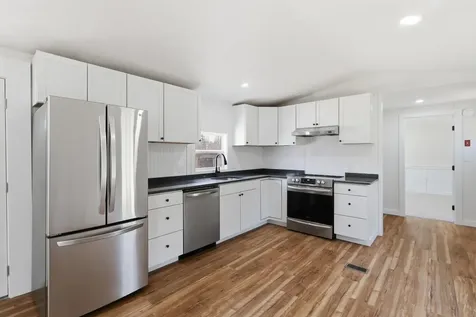 33 Cleo Circle Rochester NH 03868