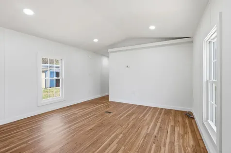 33 Cleo Circle Rochester NH 03868