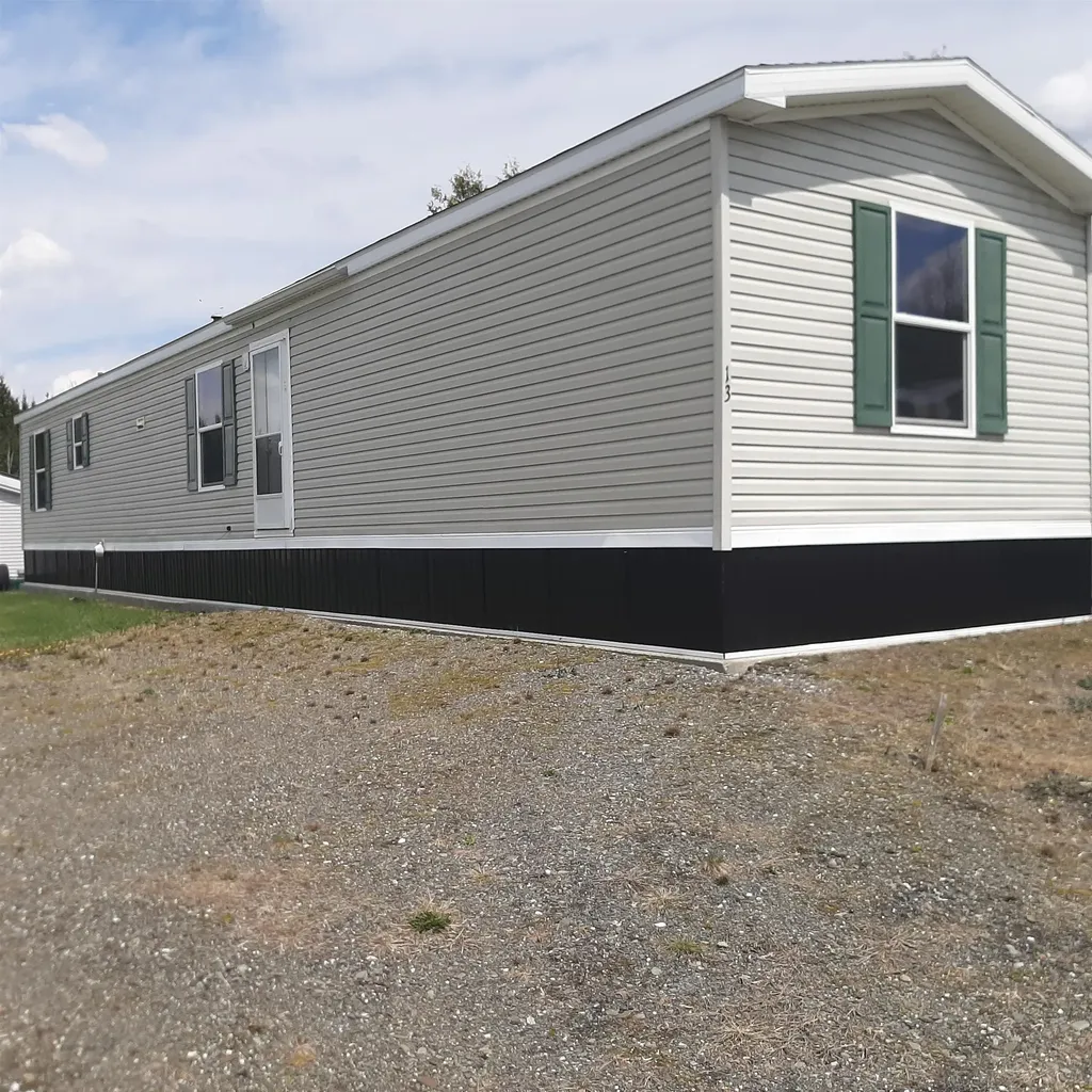 13 Middle Road Stewartstown NH 03576