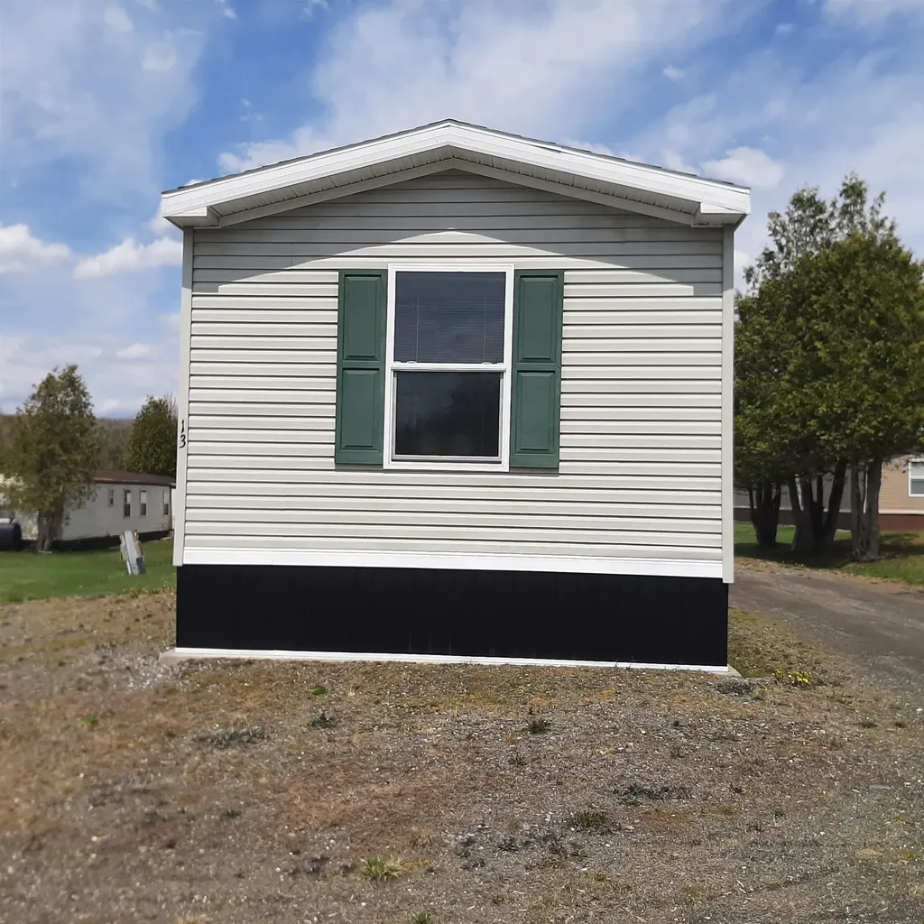 13 Middle Road Stewartstown NH 03576
