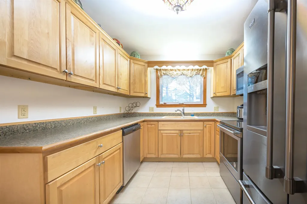 117 Underclyffe Road St. Johnsbury VT 05819