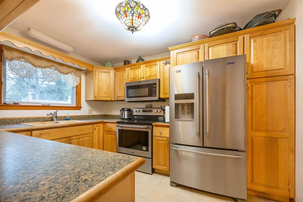117 Underclyffe Road St. Johnsbury VT 05819
