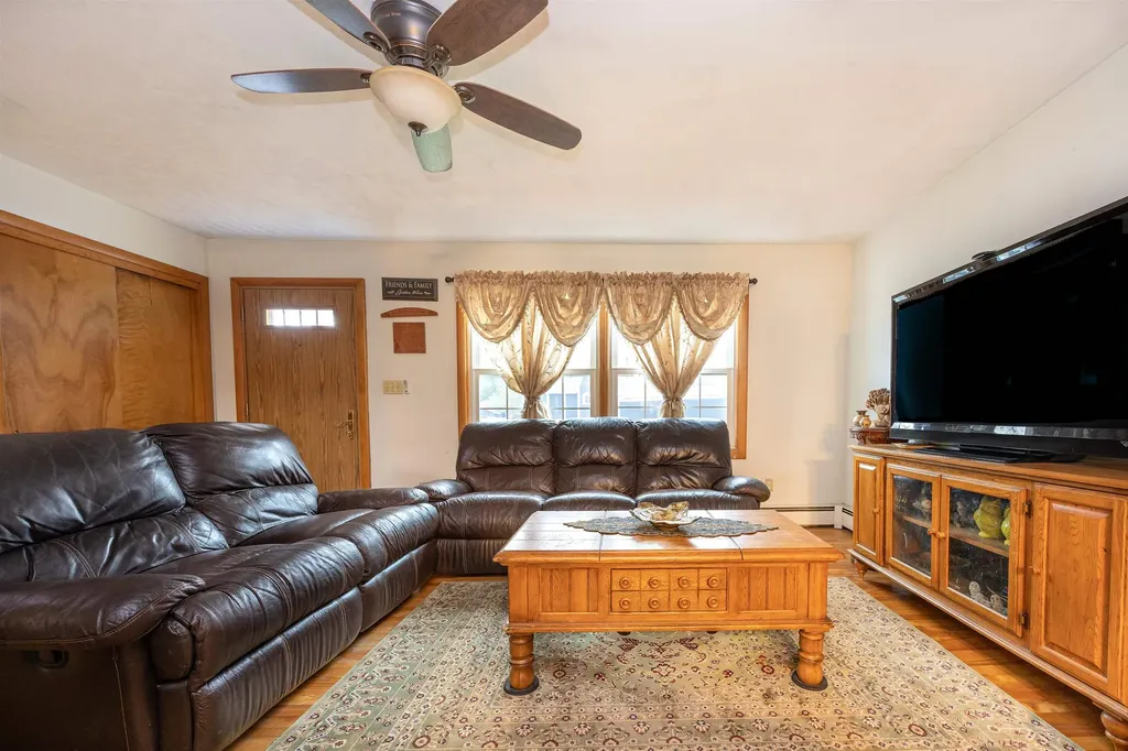 117 Underclyffe Road St. Johnsbury VT 05819