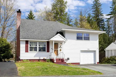 117 Underclyffe Road St. Johnsbury VT 05819