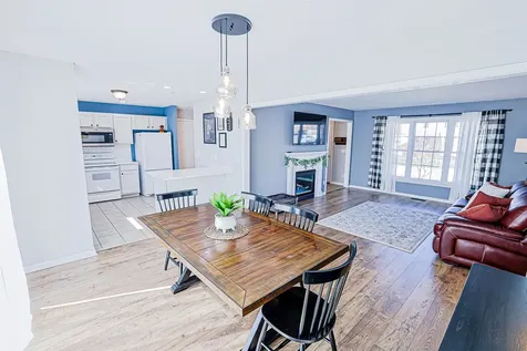 8 Windsor Lane Brentwood NH 03833