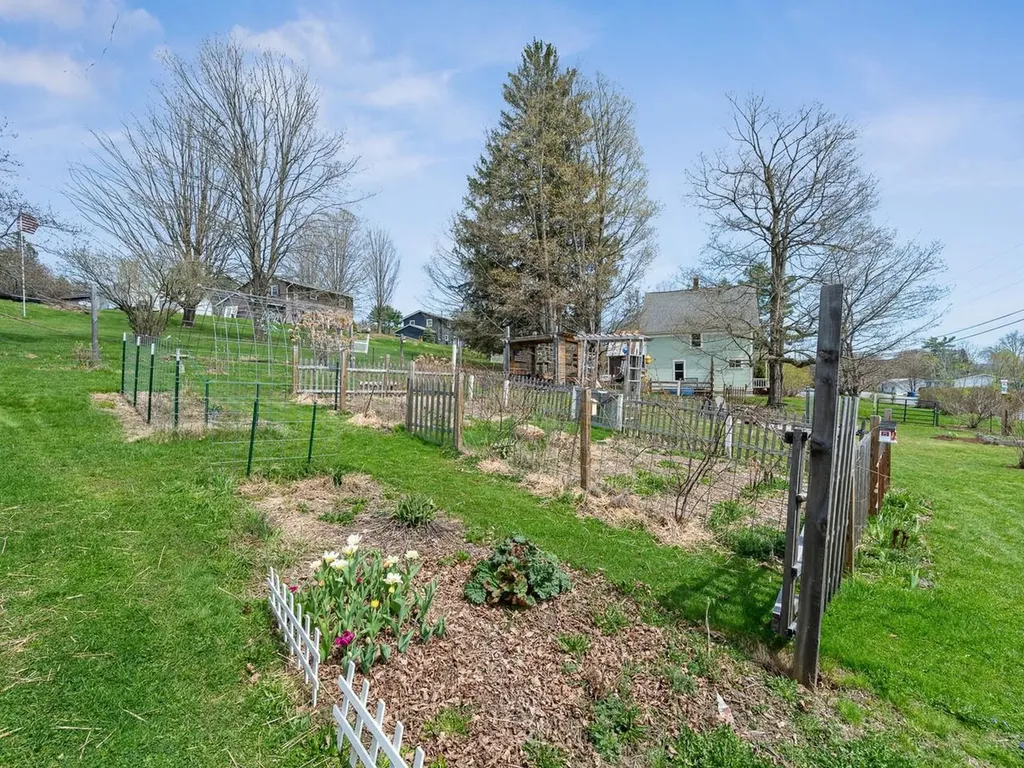 89 Richardson Road Barre Town VT 05641-9096