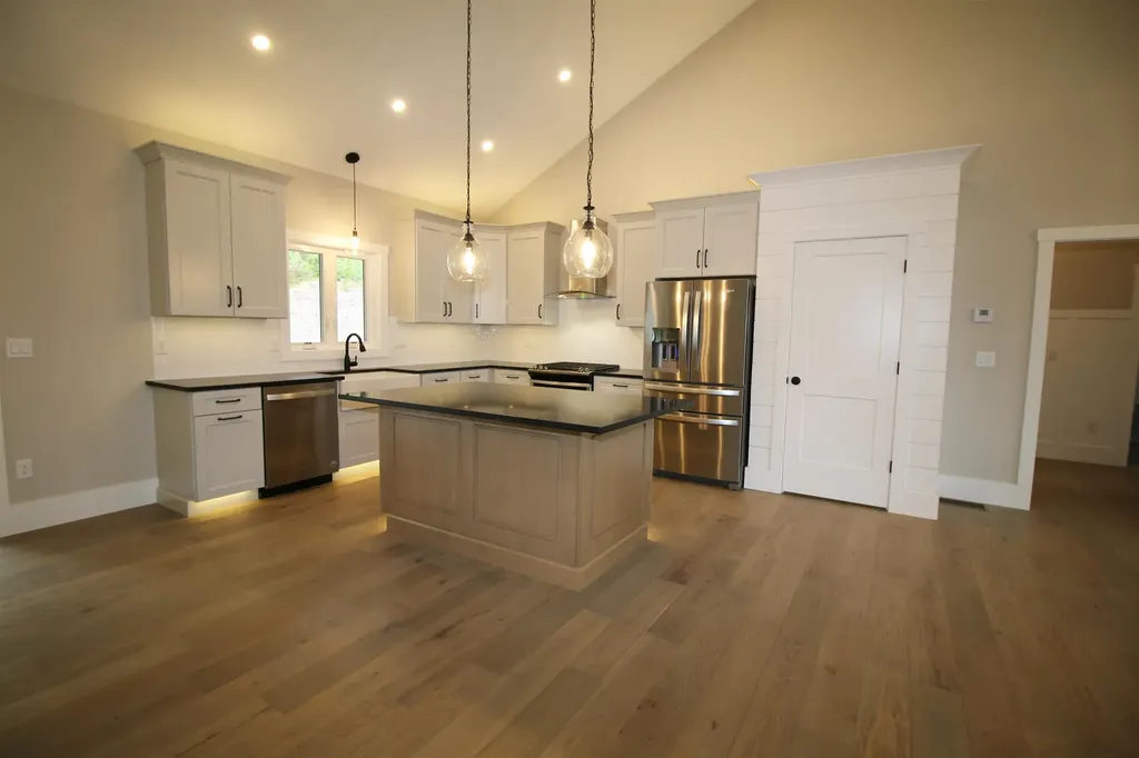 433 Dawn Court Pembroke NH 03275