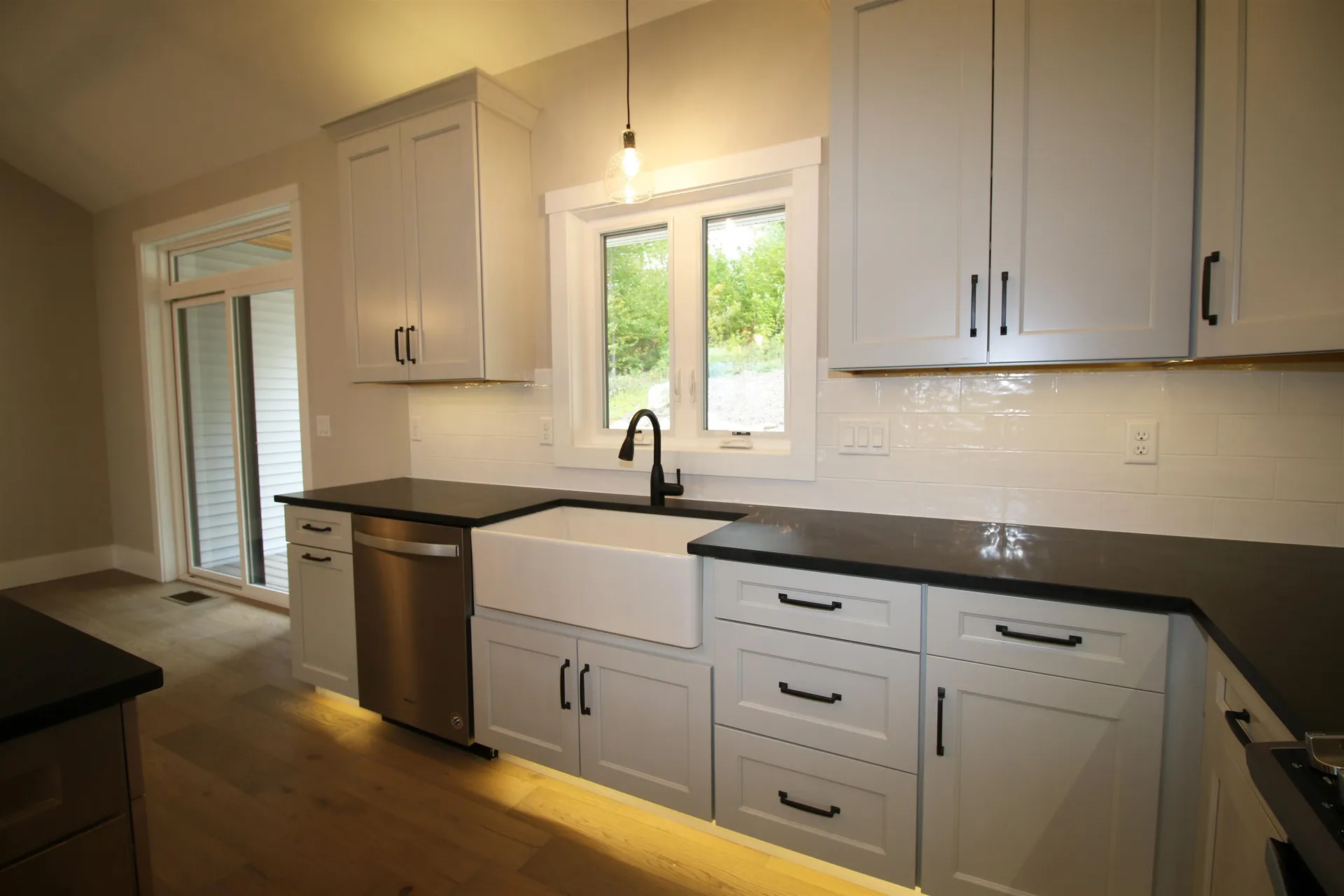 433 Dawn Court Pembroke NH 03275
