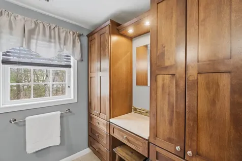 14 Buckhide Road Windham NH 03087
