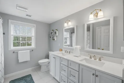 14 Buckhide Road Windham NH 03087