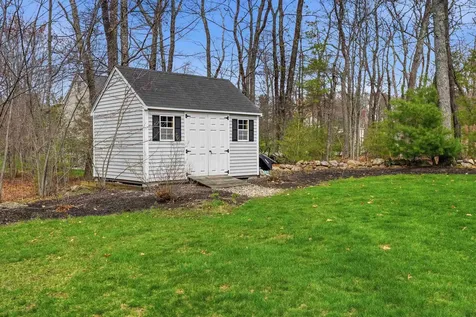 14 Buckhide Road Windham NH 03087
