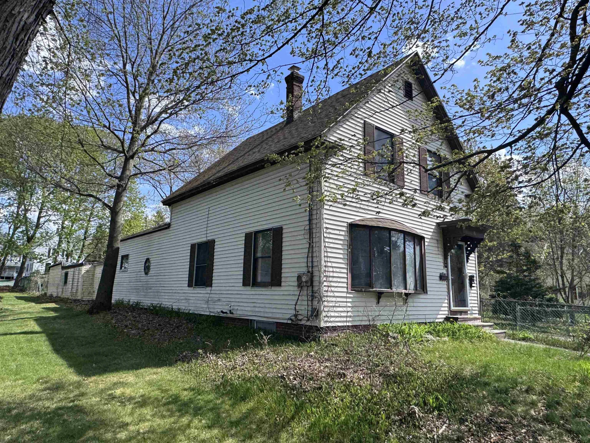 16 Norton Street Derry NH 03038