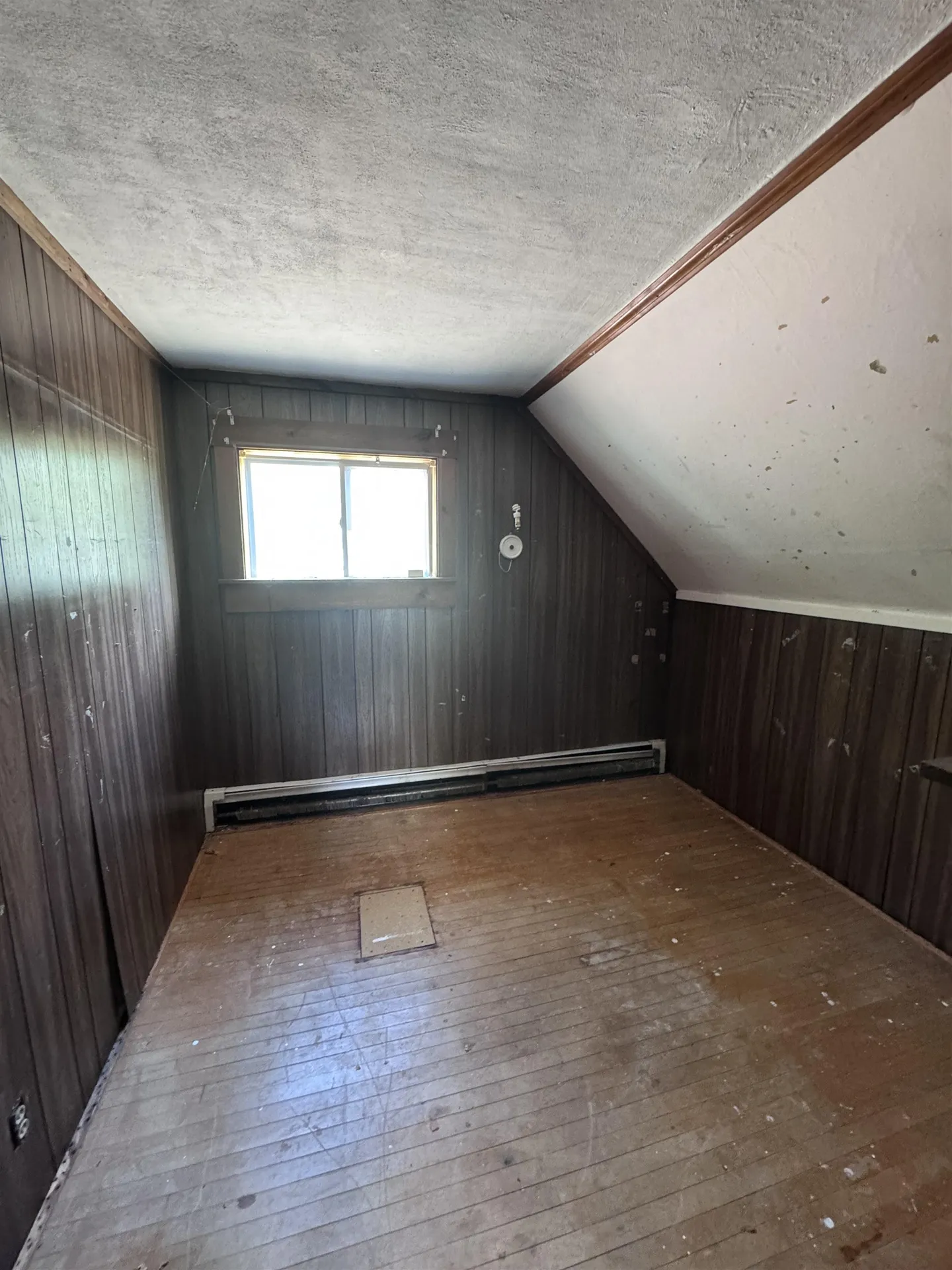 16 Norton Street Derry NH 03038