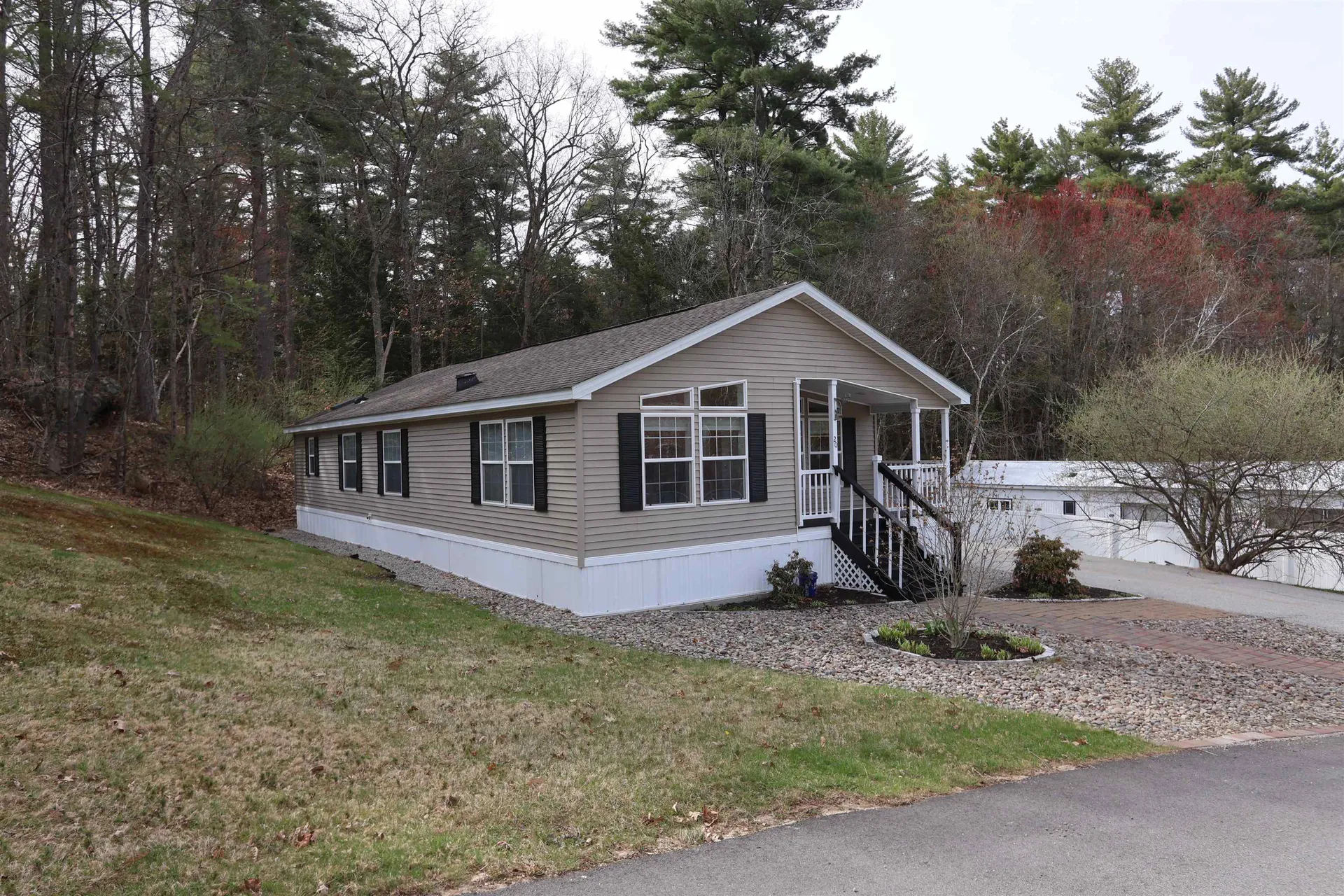 20 Kirkwood Road Hooksett NH 03106