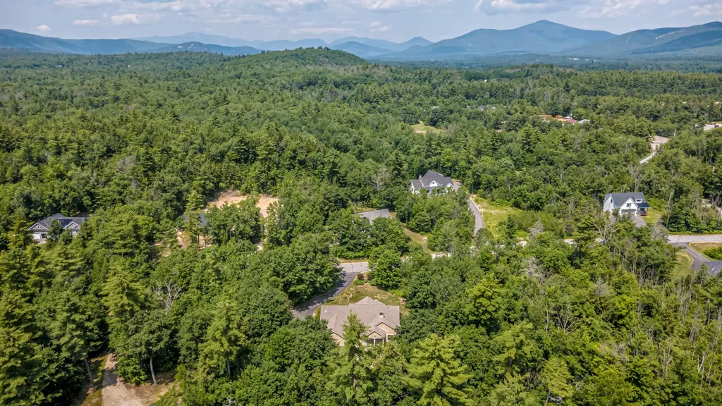 47 Oxbow Lane Conway NH 03818