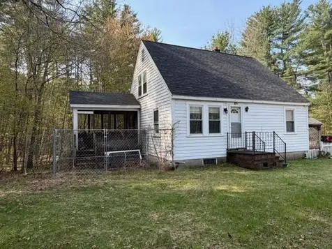 14 Hall Avenue Merrimack NH 03054