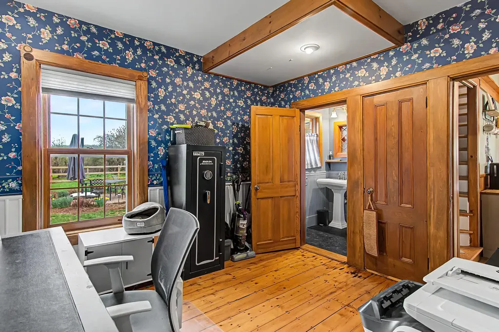 1860 Fairfax Road St. Albans Town VT 05478