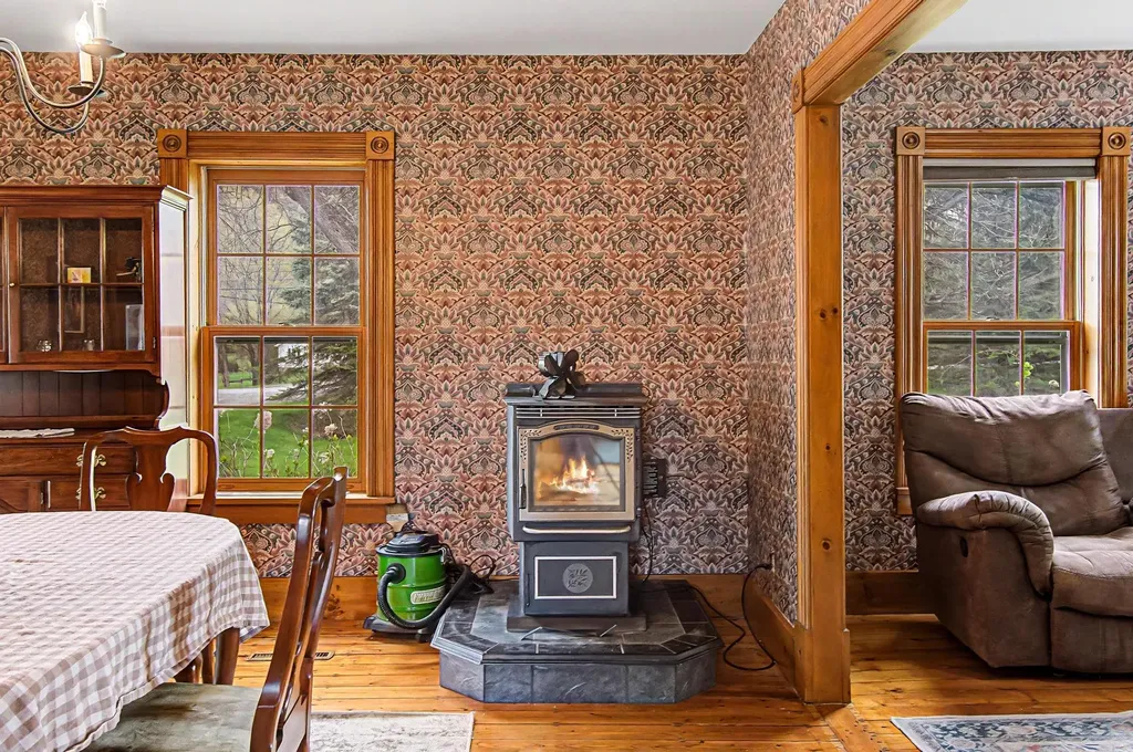 1860 Fairfax Road St. Albans Town VT 05478