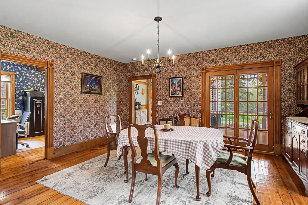 1860 Fairfax Road St. Albans Town VT 05478
