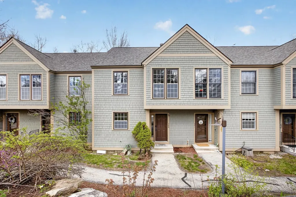 1465 Hooksett Road Hooksett NH 03106