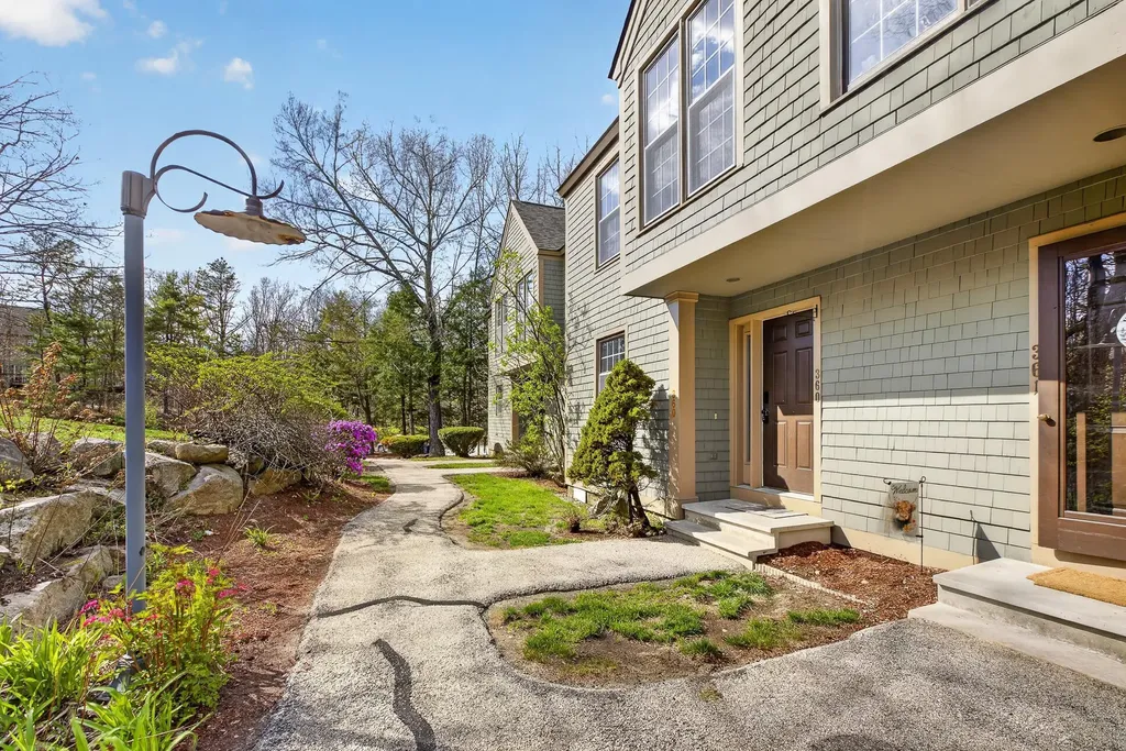 1465 Hooksett Road Hooksett NH 03106