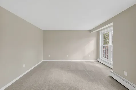 1465 Hooksett Road Hooksett NH 03106