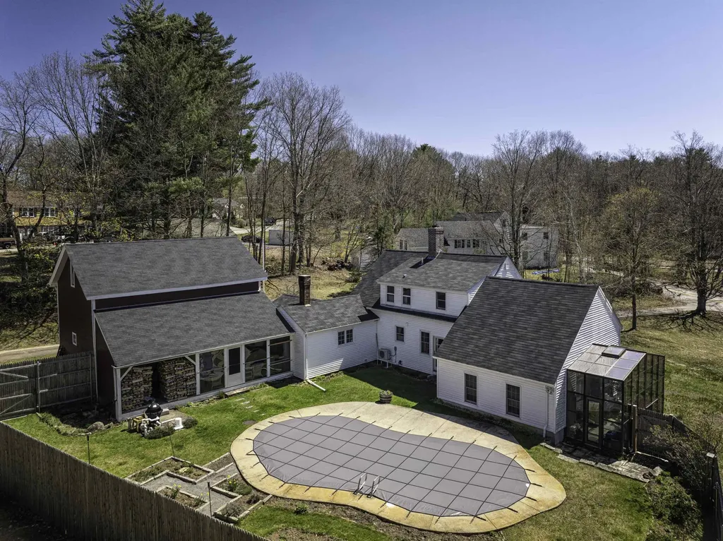 79 Noble Street Somersworth NH 03878
