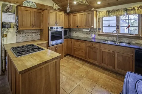 79 Noble Street Somersworth NH 03878