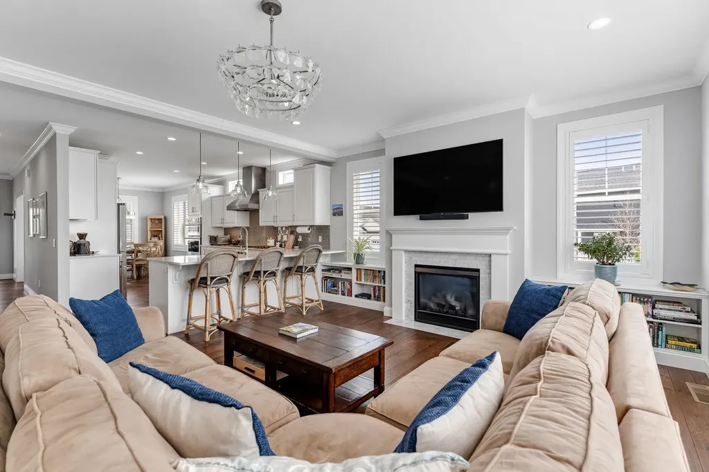 17 Churchill Street South Burlington VT 05403