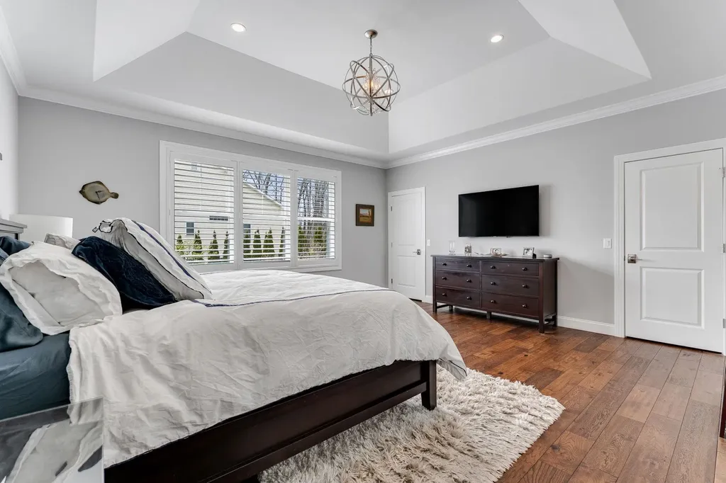 17 Churchill Street South Burlington VT 05403