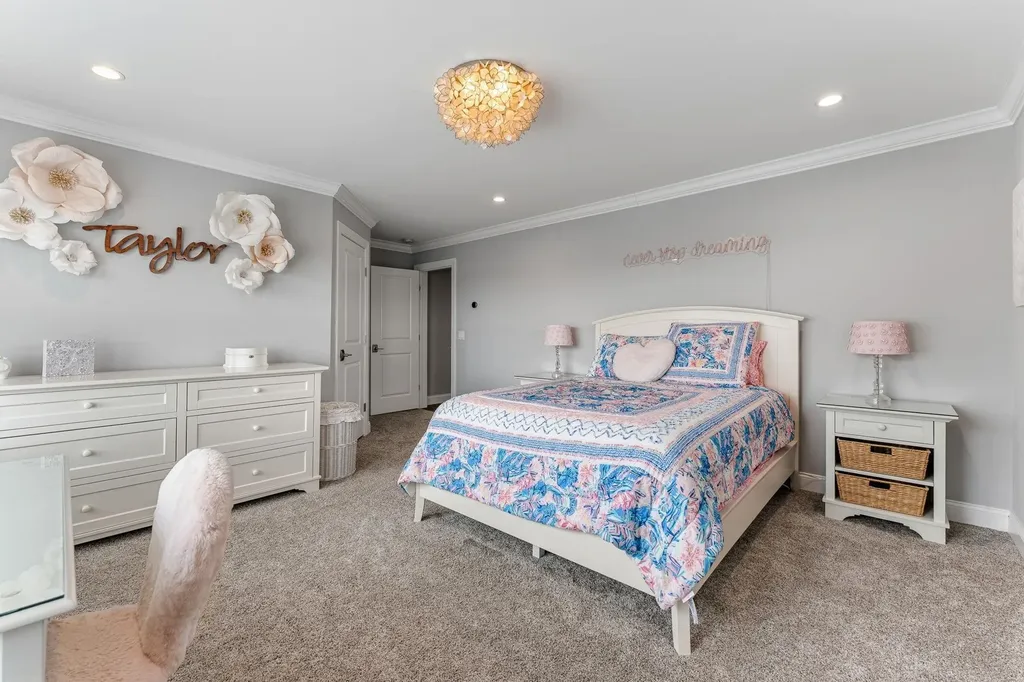 17 Churchill Street South Burlington VT 05403