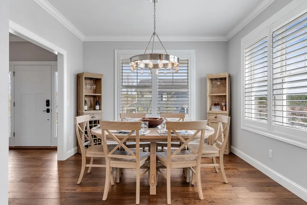 17 Churchill Street South Burlington VT 05403