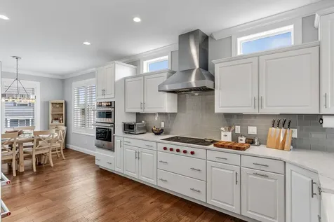 17 Churchill Street South Burlington VT 05403