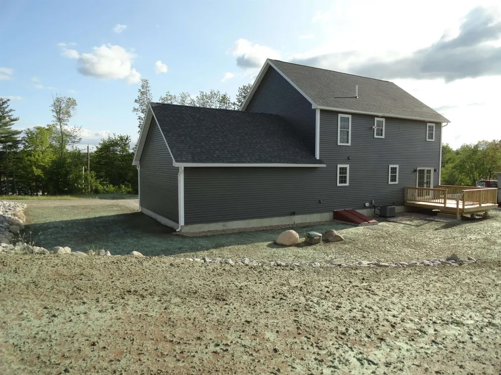 85 Fairview Drive Pittsfield NH 03263