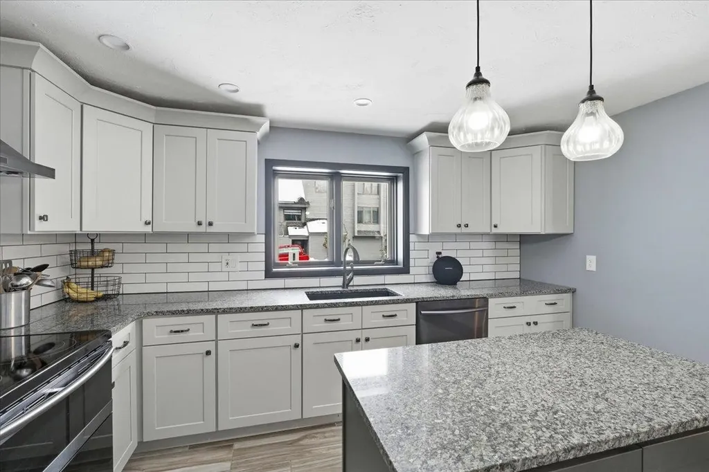 5 Tsienneto Road Derry NH 03038