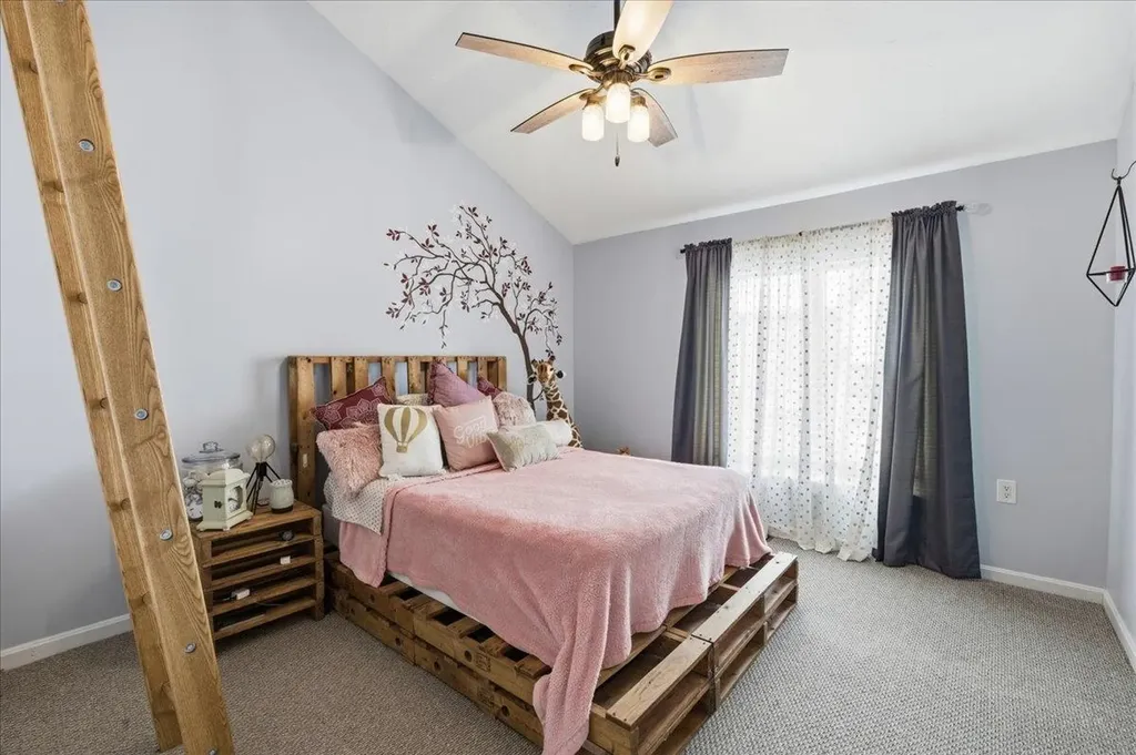 5 Tsienneto Road Derry NH 03038