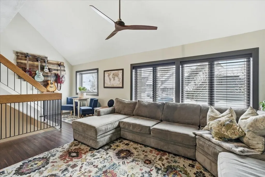 5 Tsienneto Road Derry NH 03038